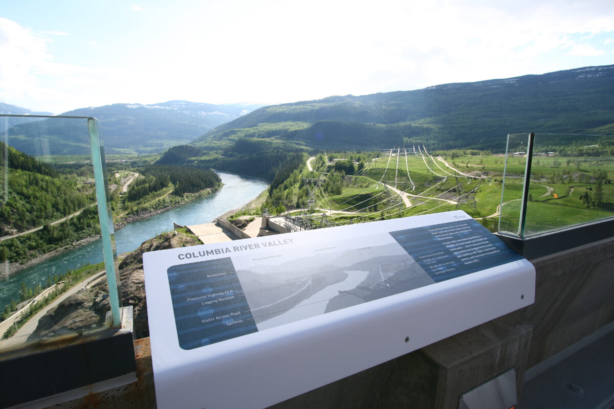 Revelstoke Dam